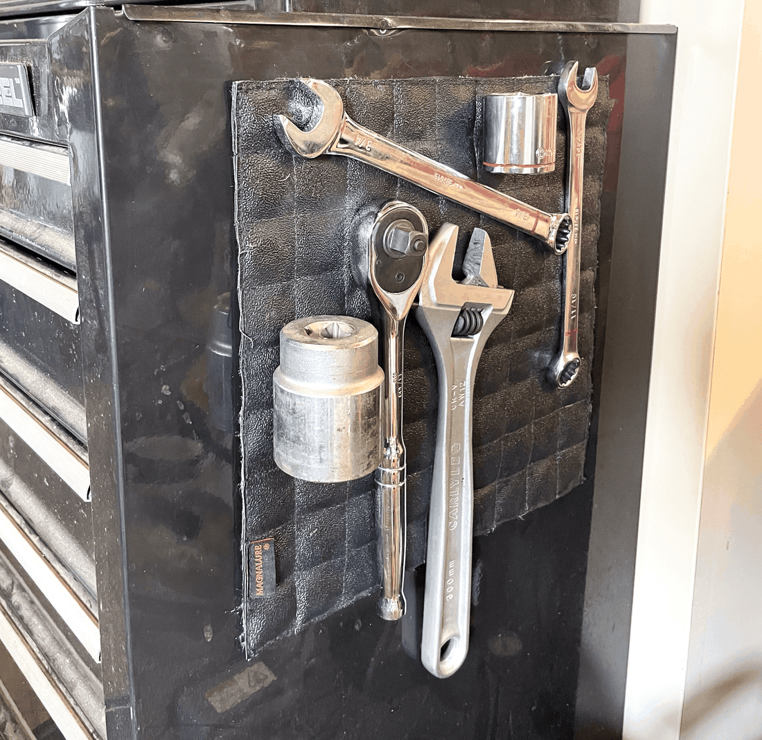 Magnalure Double-Sided Handy Man Tool Pad